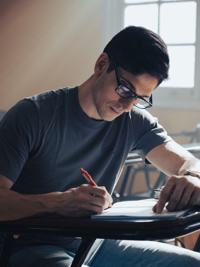 Crafting Captivating Headlines: Your awesome post title goes here